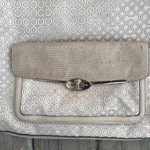 COACH MADISON OPT ART Signature 27906 2way hand or shoulder bag - Gently used - Picture 2 of 14